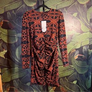 printed long sleeve short dress.